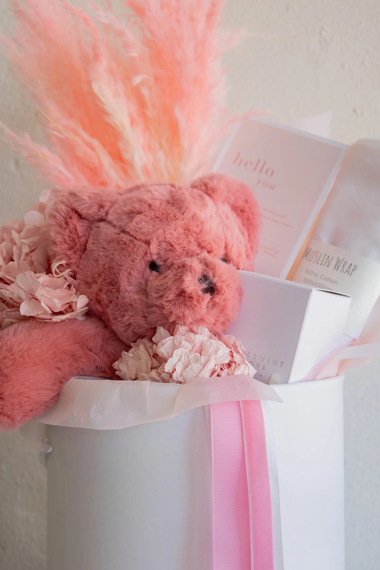 Preserved Gender Neutral Baby Hat Box — view 3